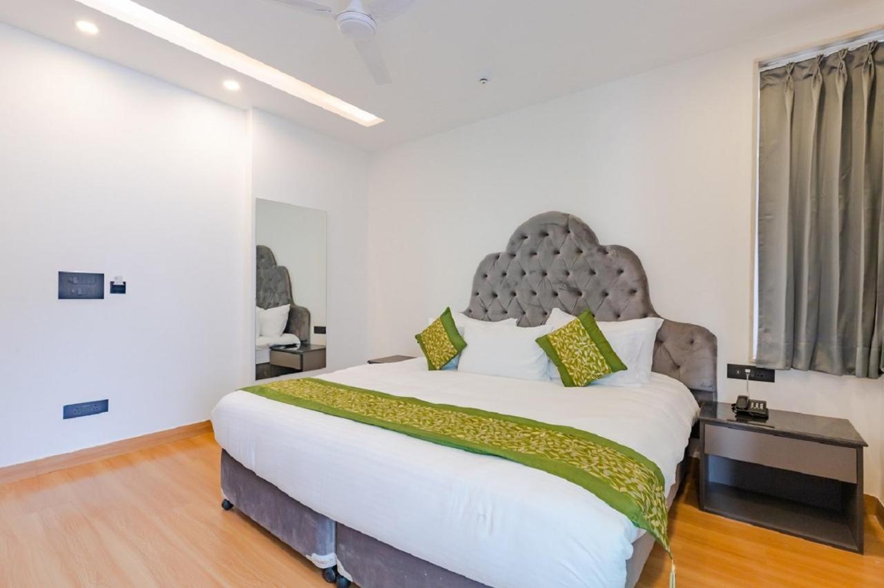 Mayur By Roomsinc Delhi New Delhi Exterior photo